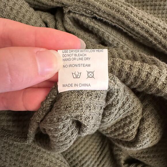 Olive Green Waffle Knit Button-Up Romper Size L Long Sleeve Collared Lounge - Picture 7 of 10